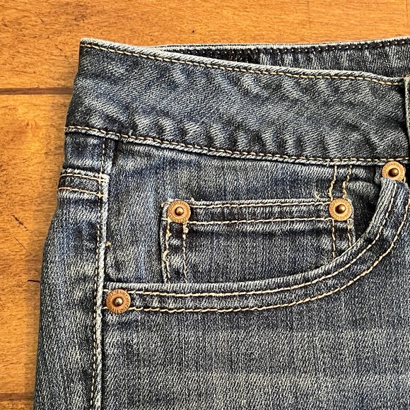 American Eagle Blue Denim Stretch Shorts Wmns Sz 12 S1102-526 - Picture 6 of 7